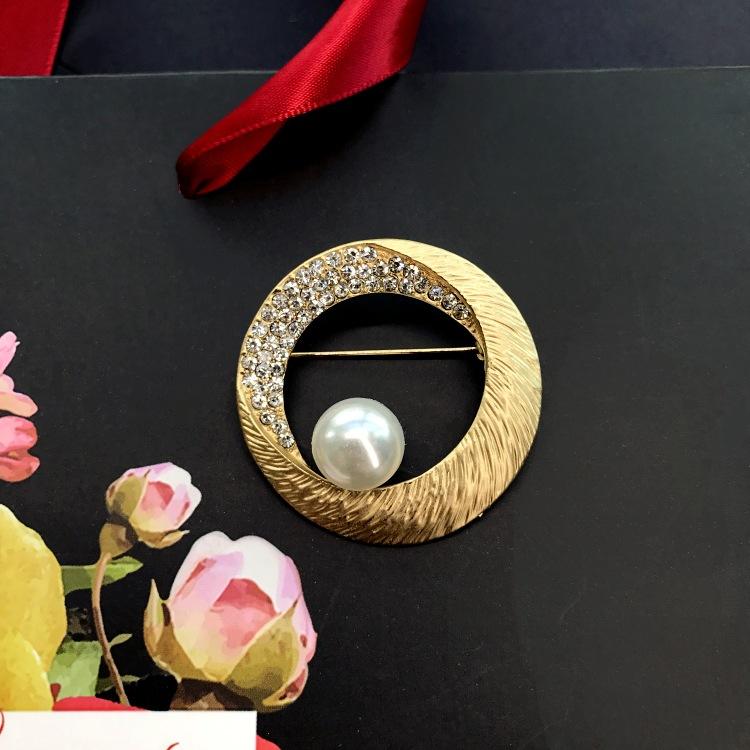 Fashion temperament dumb gold brooch corsage women's suit jacket sweater coat pin crystal high-end accessories