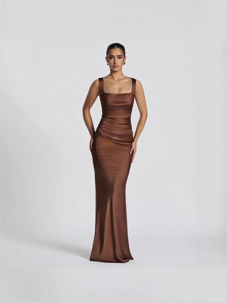 Elegant European & American Style Sleeveless Strappy Evening Gown