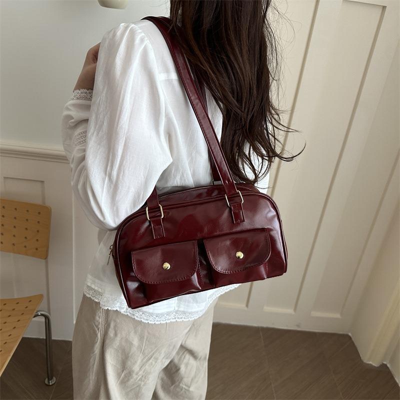 Trend underarm bag spring new fashion texture shoulder bag commuting niche design handbag women