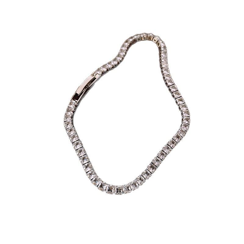 Elegante Geometrische Zirkonia Armband voor Damesmode - Veelzijdig, Trendy Bangle Sieraden