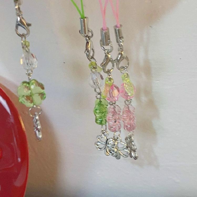 Elegant Clovers Bead Phone Tassels Stylish Four Leaf Clovers Phone Lanyard Tassels Versatile Phone Chain Attachment