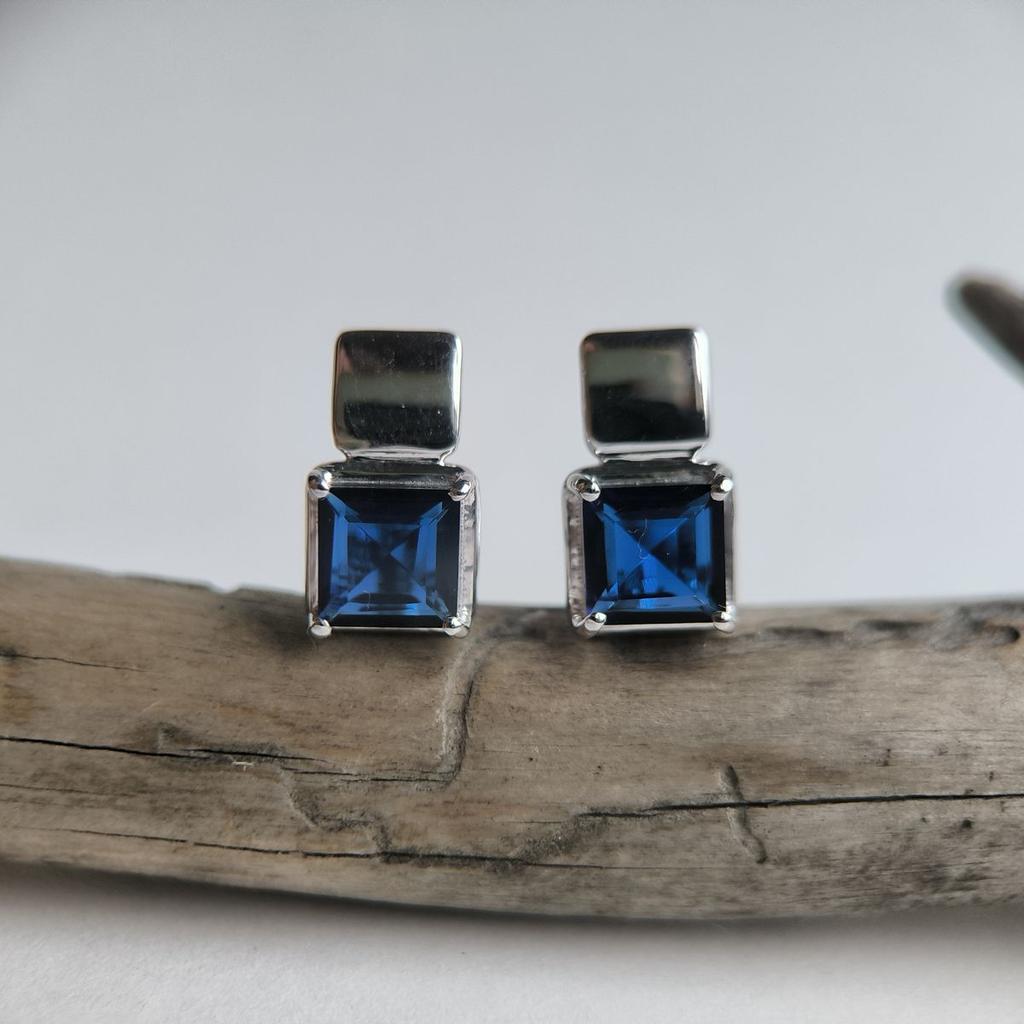 Silver Earrings with Nano Sapphire 3.95ct (2189107)