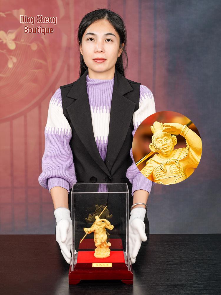 Figurka Złotego Słońca Wukonga - Inspirująca Dekoracja Biurka i Prezent