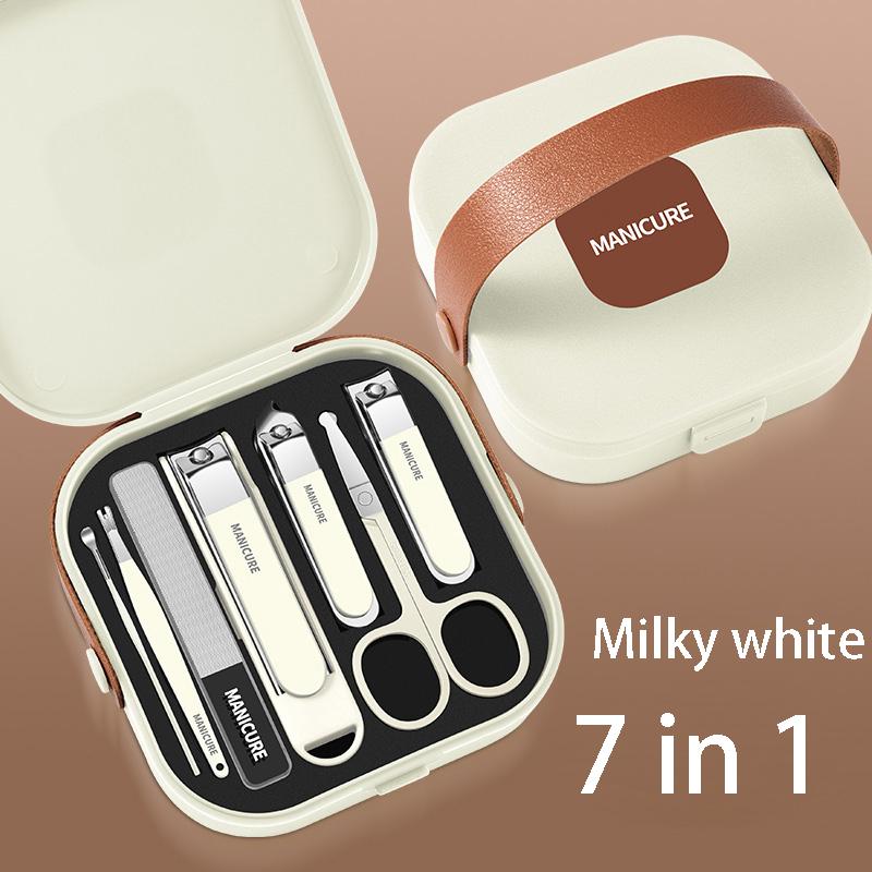 

Nail Clipper Set Designed to Prevent Splashes, Featuring Stainless Steel Clippers for Home Use Along with a Nail File