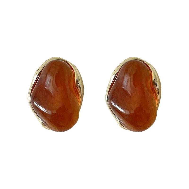 Autumn and winter amber new popular stud earrings, premium Maillard retro temperament earrings, niche design earrings