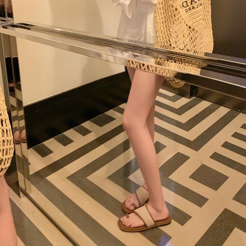 Shoes square head cover toe straw splicing beach flat bottom slippers women's sandals outside