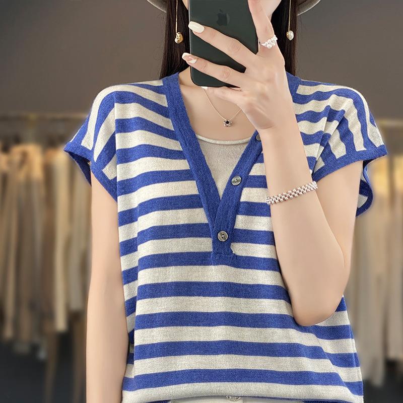 V-neck Striped Color Matching Thin Short-sleeved Womens Summer Latest Relaxed Fit and Thin Pullover Short-sleeved