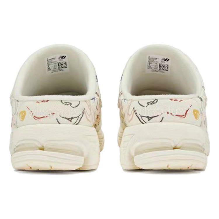 Bryant Giles x New Balance 2002R Mule Topánka umelcov Unisex Tenisky Biela Béžová Moonbeam M2002RM1