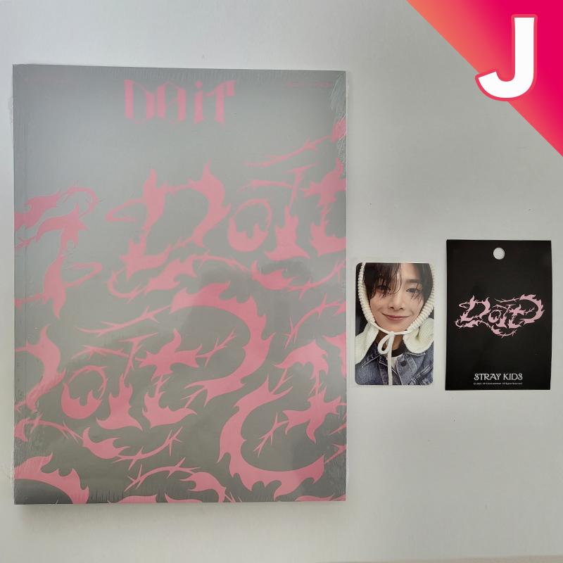 Stray Kids “SKZ IT TAPE: DO IT (IT Ver.)” Album + 1 Photocard (Pop-up Edition)