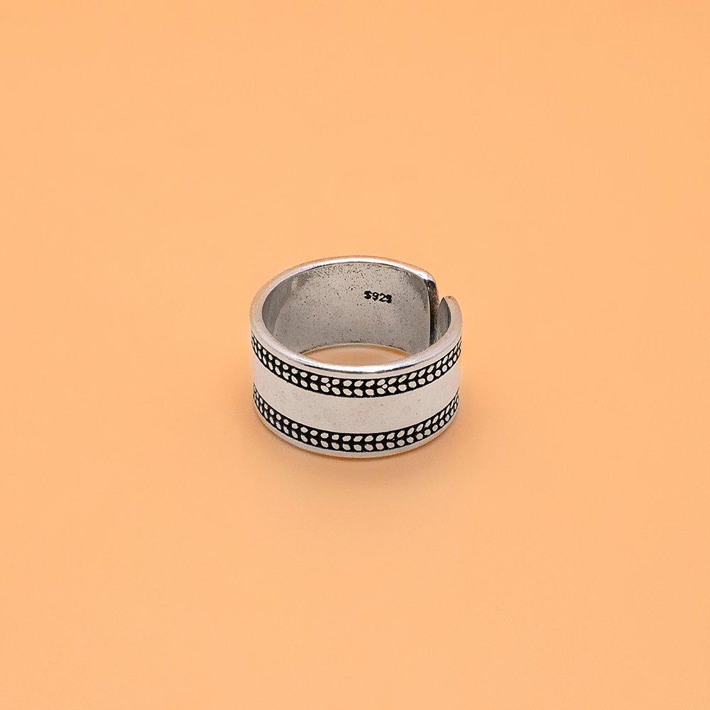 Refine 925 Silver Ring