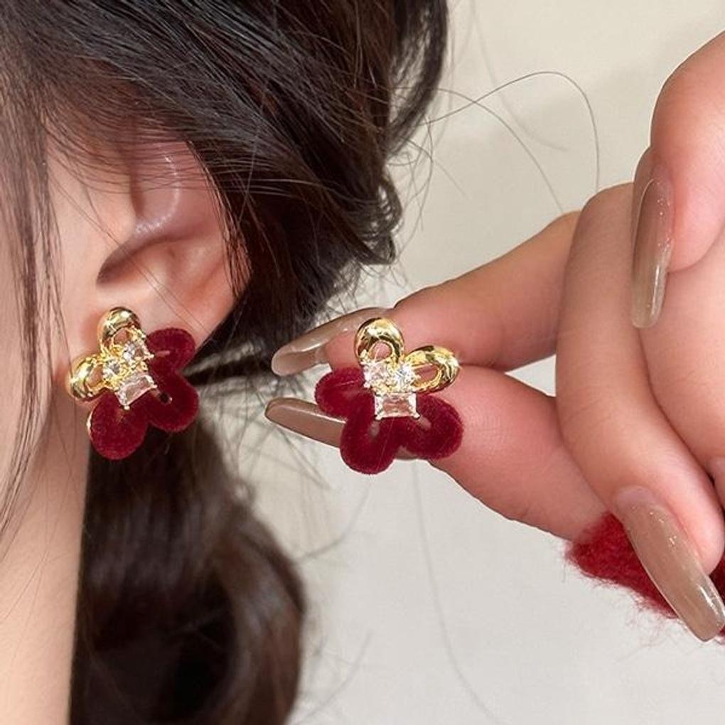 Women's Red Floral Royal Goldie Earrings [Silver Needle]