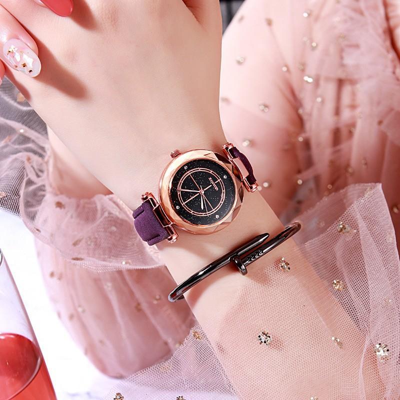 Harajuku Style Watch Girl Simple Trend Little Black Watch Vintage Girl Small Watch Trend