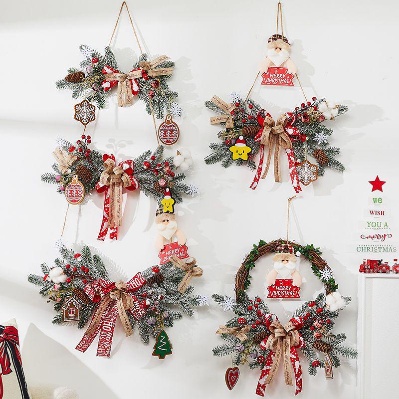 Rattan Christmas Wreath Hanging Ornament for Door & Wall Decoration