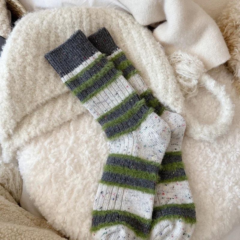 Ladies Winter Plush Warm Striped Wool Mid Barrel Pile Socks