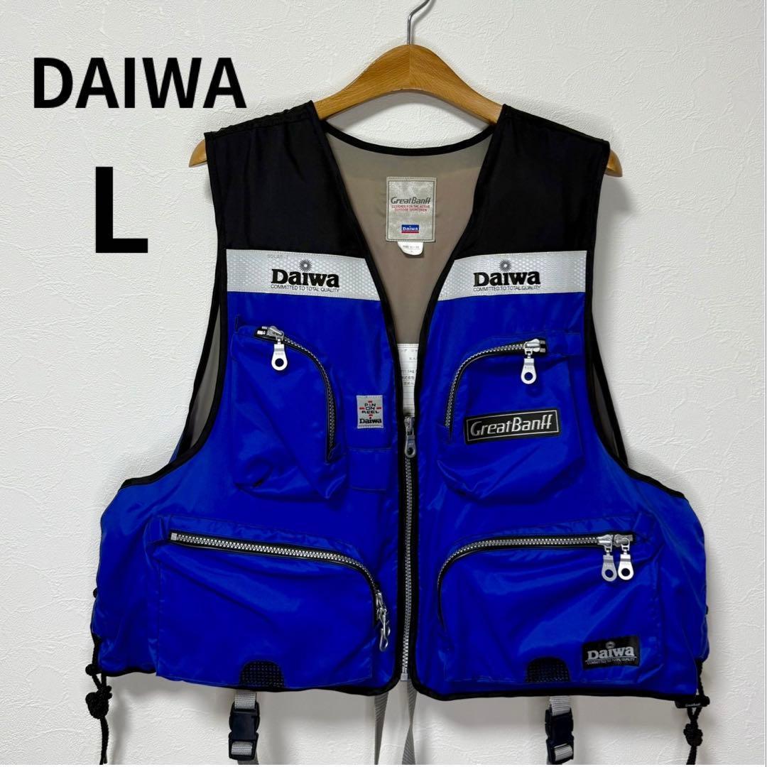 Used L size DAIWA Daiwa floating jacket vest fishing