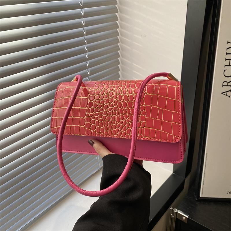 

2025 summer new foreign trend niche women s shoulder bag simple handbag fashionable retro oblique span bag women