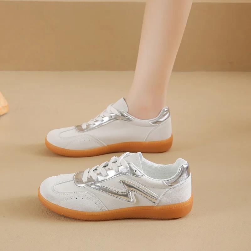 Fashion New Vintage Style Casual Women's Shoes Plus Size Color Block Sneakers Flat White Tenis Shoes with Rubber Sole for Adults