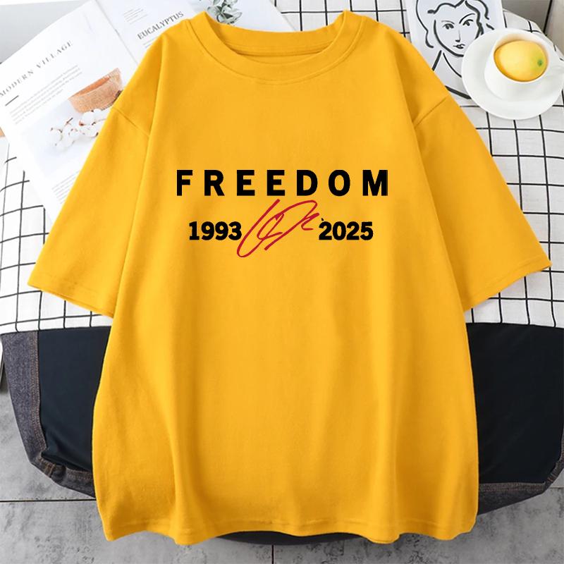 

Freedom Red Signature Charlie Kirk Tribute Faith Christian Clothing Men Women Cotton Short Sleeve Top Vintage T-shirt 3XL