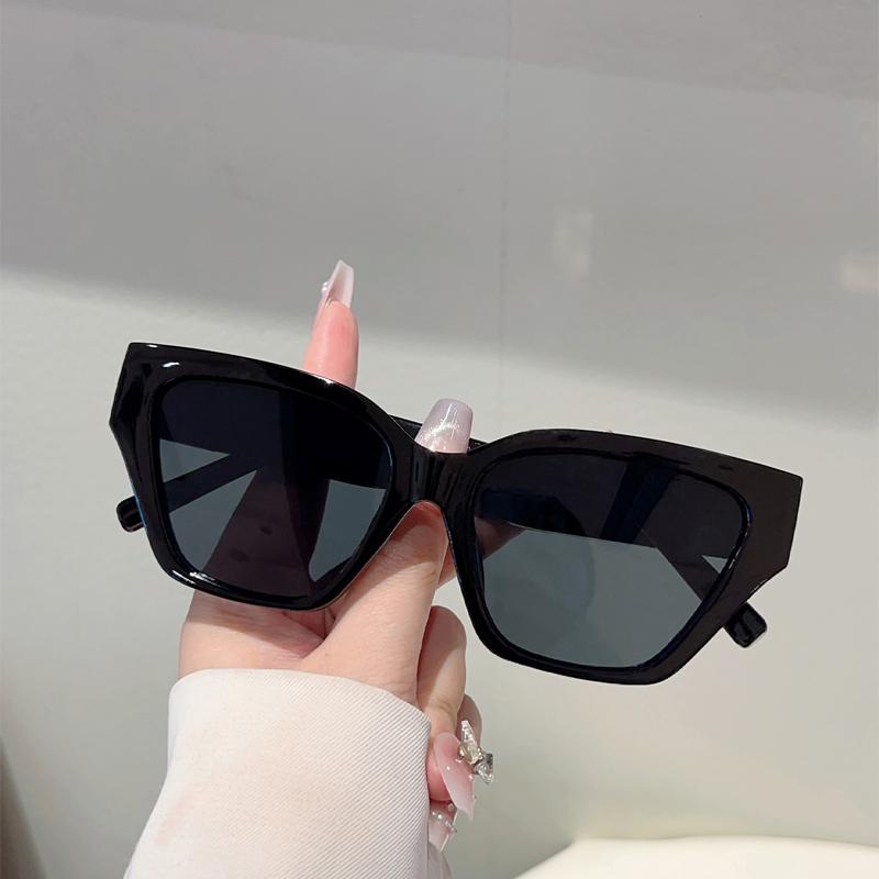 Cat Eye Sunglasses Women Fashion Vintage Candy Color Rim Decor Shades Trendy Outdoor Brand Design Gradient Sun Glasses
