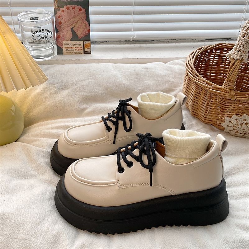 

Маленькие кожаные туфли на шнуровке с большим носком для женщин. Весенние новые туфли на платформе в ретро-британском стиле, подходящие ко всему 40