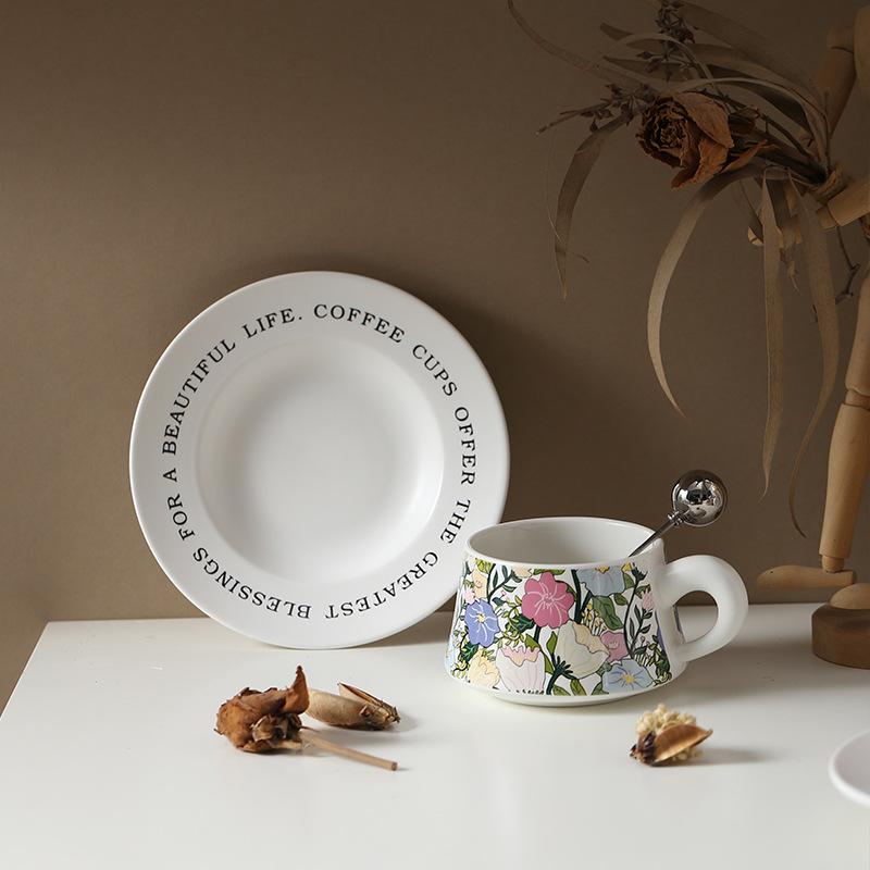 Creative flower ceramic coffee cup and saucer combination set high-value mug latte art afternoon flower tea cup