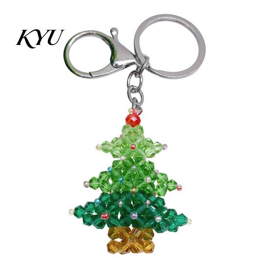Christmas Beaded Keychain Handmade Keychain, Xmas Tree Wreath Gift Box Bell Decorative Key Ring Santa Keyring, Backpack Hanging Decor for Party Favors