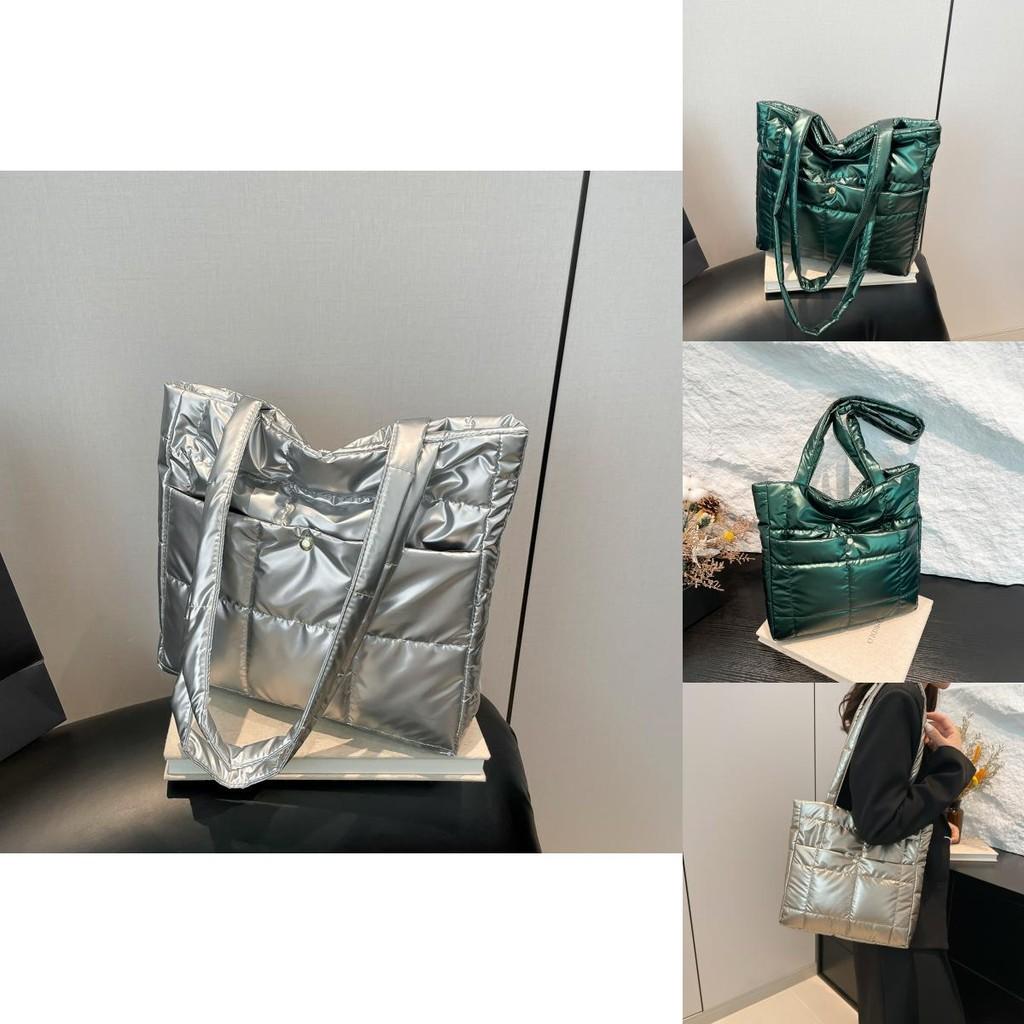 Stylish Large Capacity Tote Bag For Women Featuring Minimalist Design In Multiple Colors