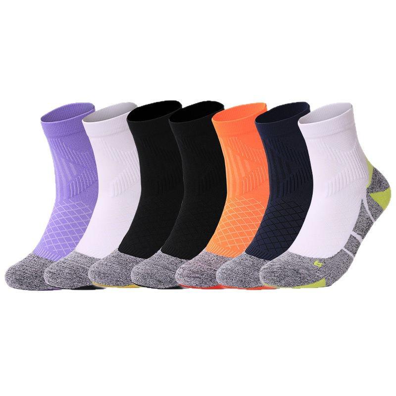 CoolMax Antibacterial & Odor-Resistant Sports Socks: Thickened, Towel Bottom, Quick-Drying for Badminton, Marathon, and Professional Running.