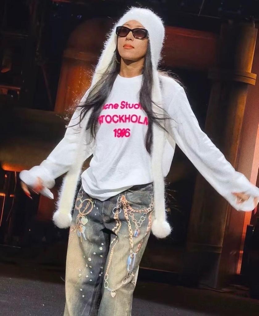 Women's Spring/Summer White Long Sleeve Letter Print Loose T-shirt