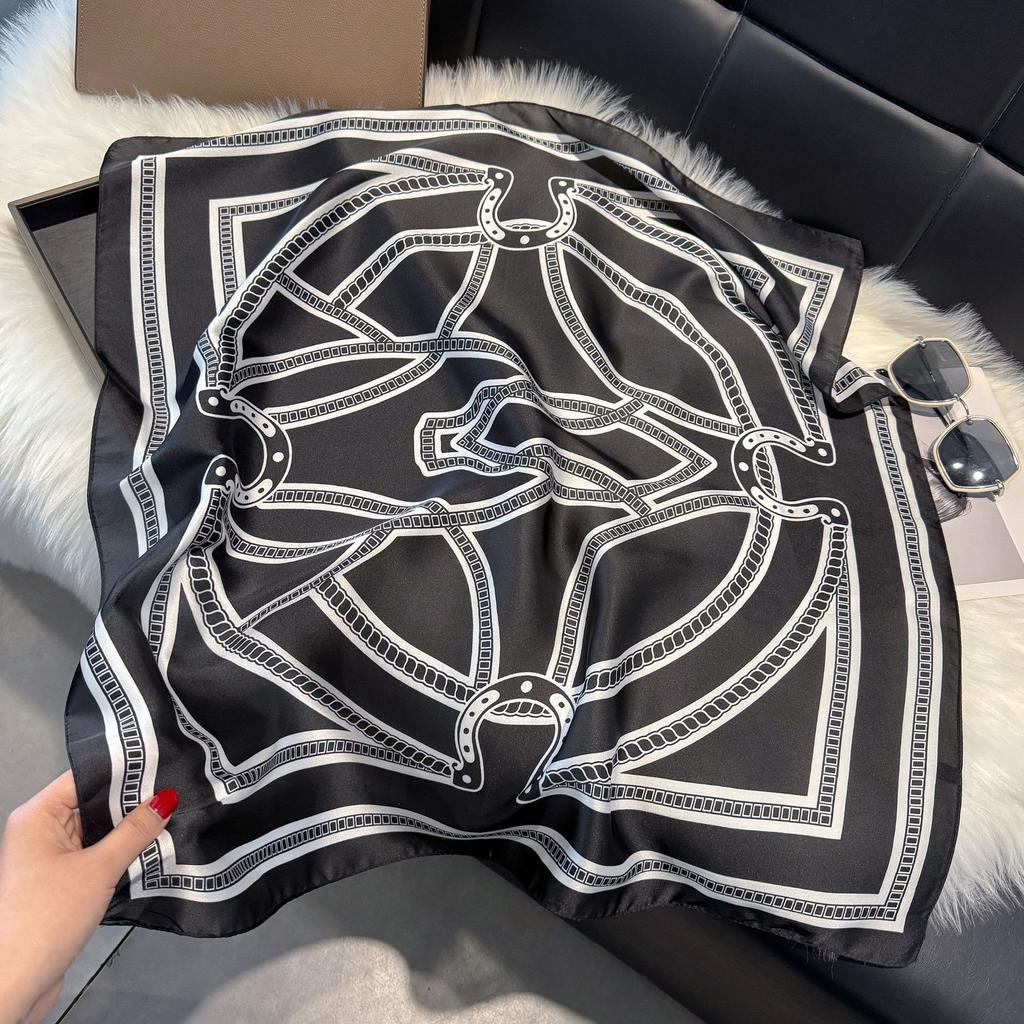 Wind Scarf Square Scarf Simulation Silk 70Cm Retro Cashew Print Literary Headband Suit With Decorative Scarf