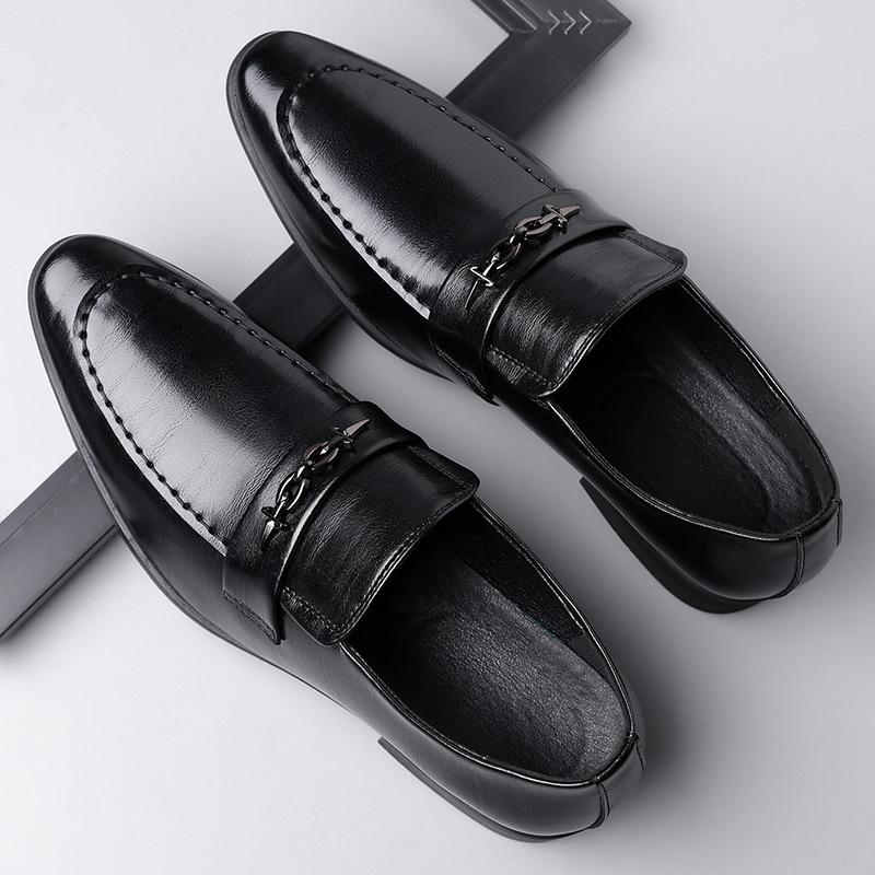 Luxury New Designer Men's Pointed Pu Leather Dress Business Casual Shoes Metal Button Loafers Wedding Dress Homecoming Footwear