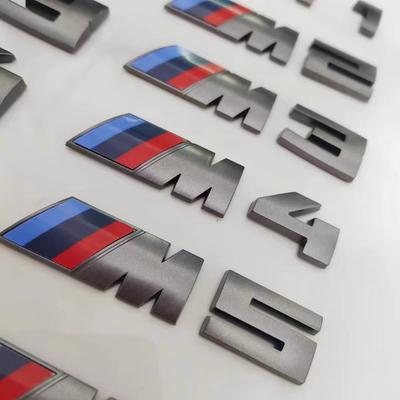 Accessoires extérieurs – Emblèmes