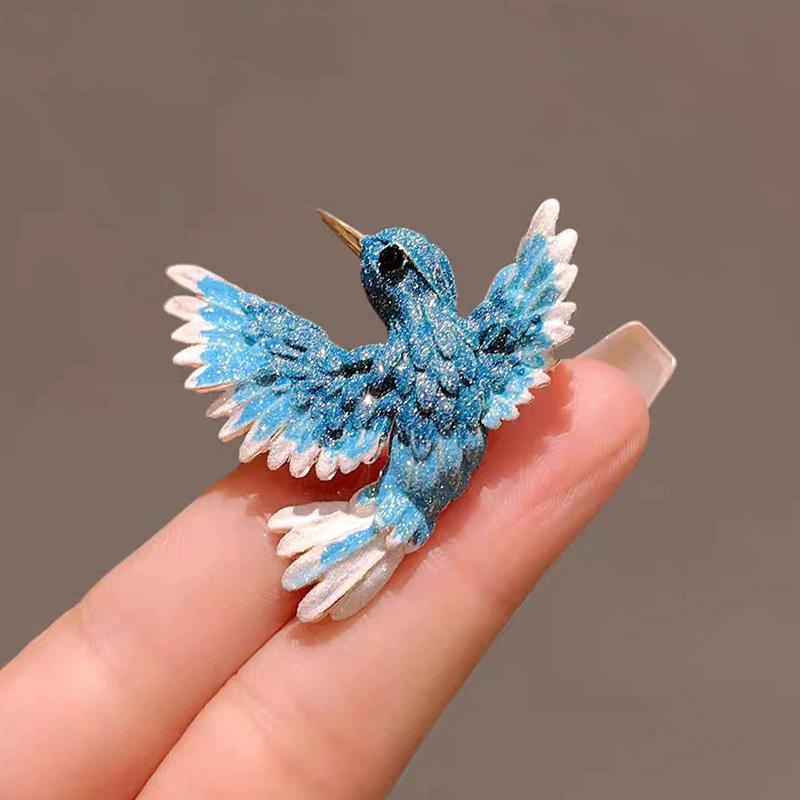 Blue Bird Brooch Pins for Women Elegant Gradient Painting Wings Animal Brooches Temperament Party Dress Suit Jewelry Gifts