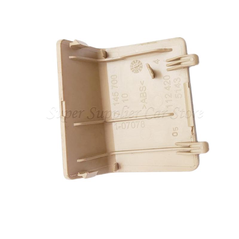Car Interior Kick Panel Cap OBD Plug Cover Trim Cap Black or Beige 51437147542 51437147538 Fits for BMW 3 Series E90 E91 E92 E93