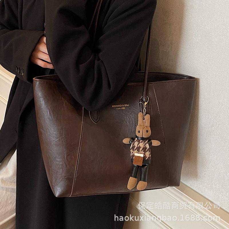 Premium Sense Retro Bag Women's Autumn and Winter 2025 Popular Texture Versatile Shoulder Bag Large Capacity Tote Big Bag