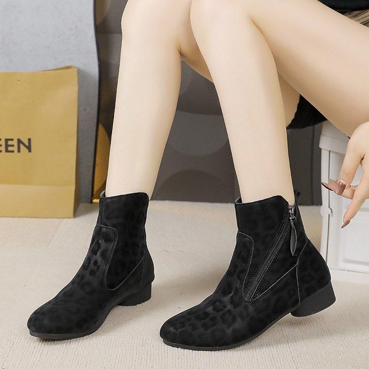 Leopard print high-heeled short boots women's autumn and winter 2025 new fashion pointed thick-heeled small cotton boots versatile velvet single boots