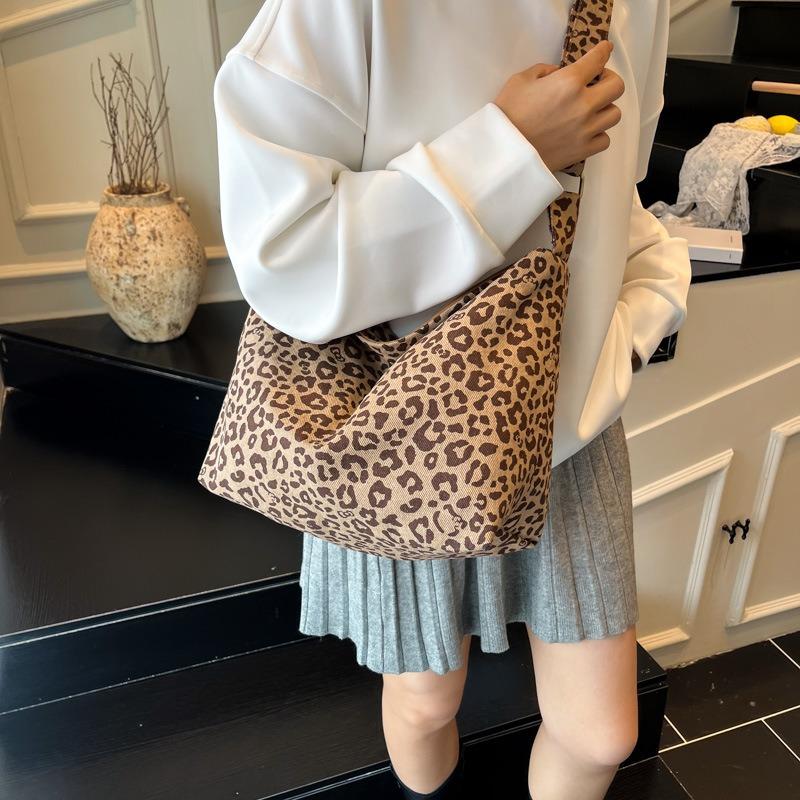 Large Capacity Lazy Wind Leopard Print Messenger Large Bag Canvas Bag Women's New Versatile Casual Shoulder Bag