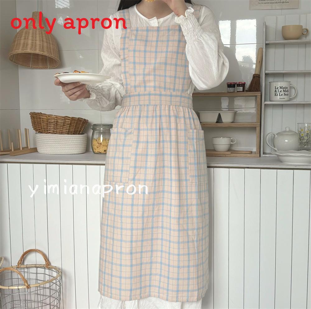 Cotton Sleeveless Apron With Fresh Checkered Pattern For Kitchen And Cafe Use