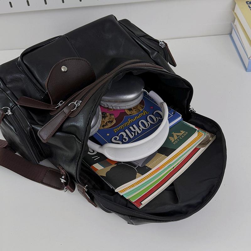 Schoolbag European and American retro silver nail-trimmed backpack couple high street locomotive wind light and versatile class storage backpack