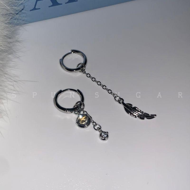 

Double Ear Piercings Cross Ear Bone Stud Medical Titanium Steel Super Flash Zircon Ear Ear Bone Pin Ear Studs Water Drop Eardrop Earring Earrings Feather Drop binaural ring