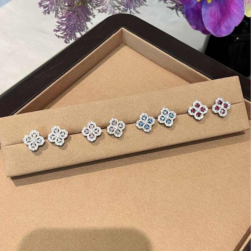 Celebrity Style Full Of Diamonds Four-Leaf Clover Stud Earrings, Women'S Light Luxury Niche Design, Advanced Sense Burst, Exquisite Small Fragrant