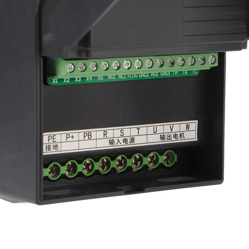 2.2KW Variable Frequency Inverter Drive 3 Phase 380‑440V Input 3 Phase 0‑440V Output Vector Converter