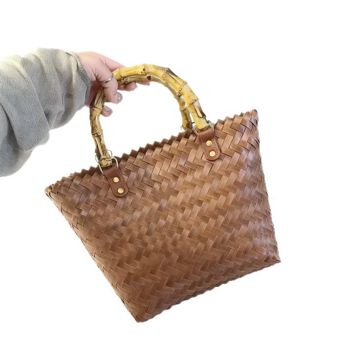 Large Capacity Handmade Rattan Straw Handbag: Woven Picnic & Souvenir Basket