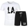 Nuovo set sportivo estivo da uomo, T-shirt a maniche corte e pantaloncini due pezzi, abbigliamento casual traspirante e ad asciugatura rapida.