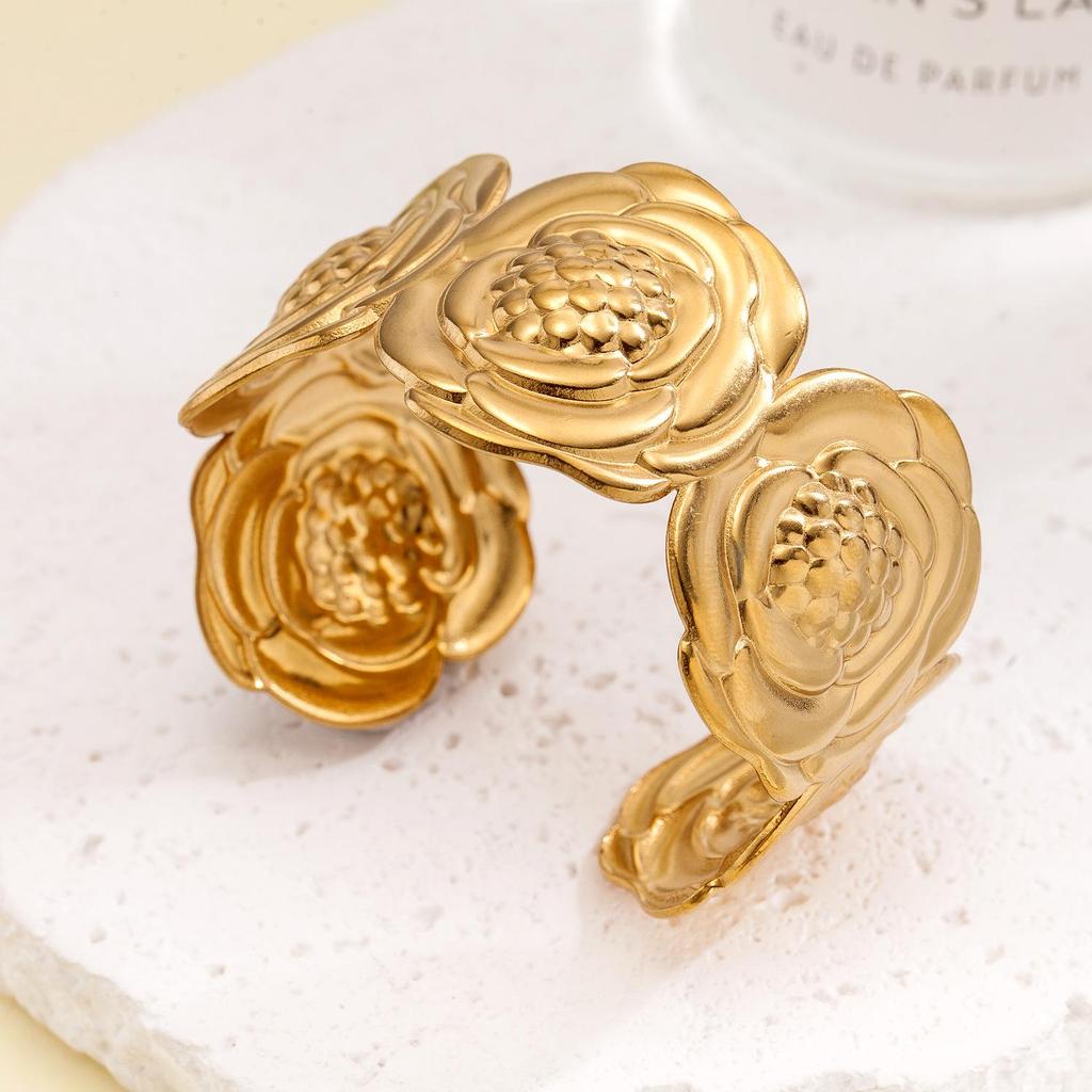 TOHM Retro Floral Open Stainless Steel Bracelet - Women's Exaggerated Fashion, Light Luxury Statement Jewelry