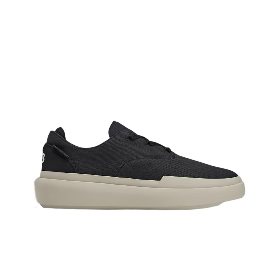 

Y-3 Ajatu Court Formal Black 240