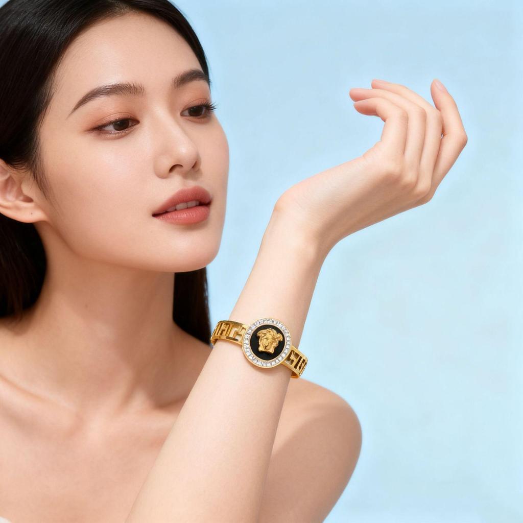 Europejska i Bliskowschodnia Biżuteria Modowa: Damskie Bransoletki ze Stali Nierdzewnej, Wzór Rzymski, Wysadzane Diamentami, ażurowy Wzór.