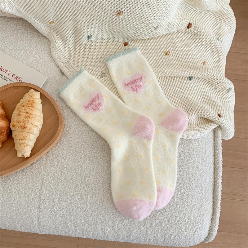 Pink Australian Fleece Socks for Women, Thick and Warm for Autumn and Winter, Mid-calf Socks for Postpartum Care, Cartoon and Cute Plush Floor Socks