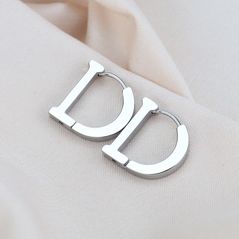 Fashion Stainless Steel Letter D Hoop Earrings For Women Men Simple Geometric Huggie Piercing Earring Party Birthday Jewelry