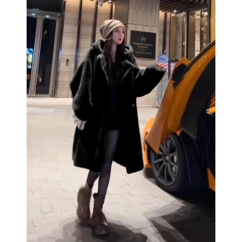 

Женское зимнее пальто из утолщенной кожи под норку, новое, с капюшоном, длинное, свободное, меховое пальто XL recommends 130-80kg чёрный